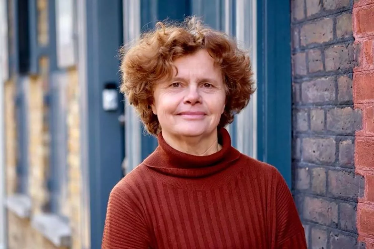 Rob Edwards wife news